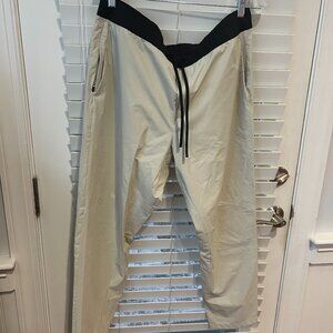 Dick's Sporting Goods VRST Brand Khaki Pants